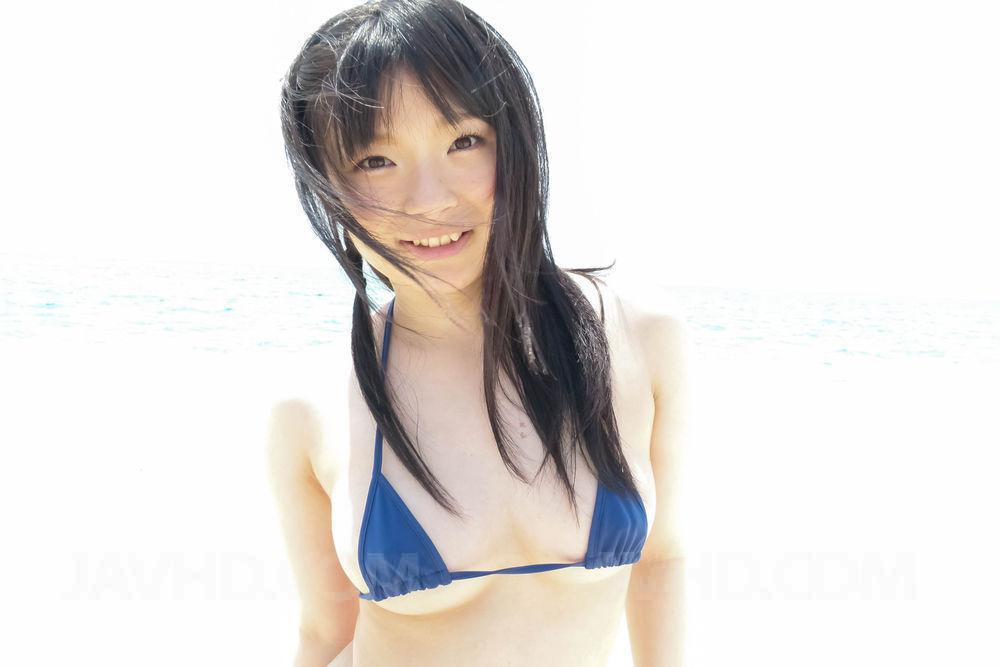 Jav HD 'Hot asian blowjob and 69 on the beach with Hina Maeda' starring Hina Maeda (Photo 2)